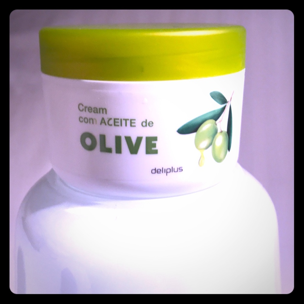 Moisturizing Cream
